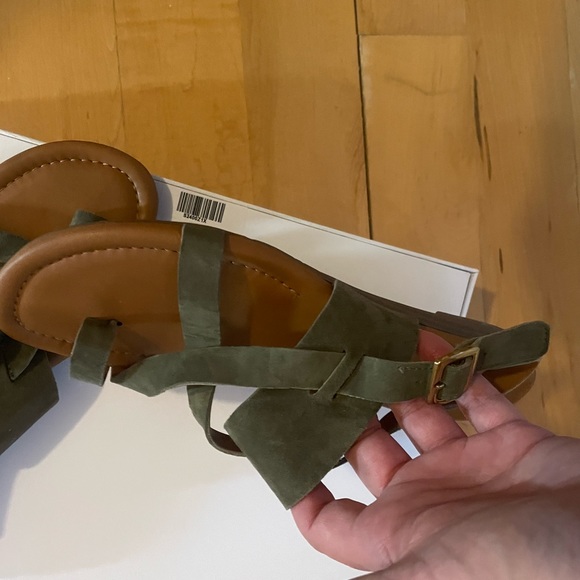 Green suede look sandle - Picture 2 of 2